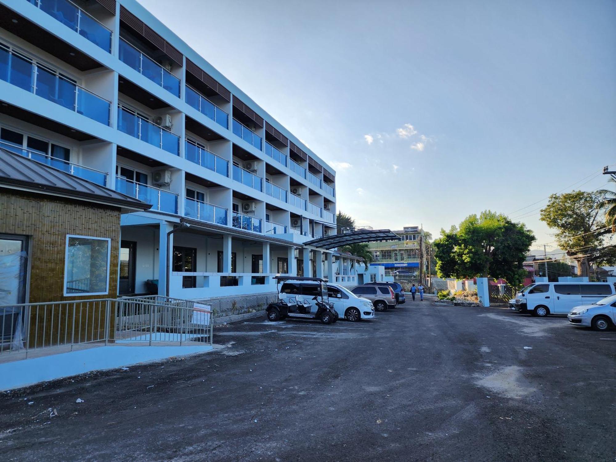 Hotel 39 Jamaica モンテゴ・ベイ エクステリア 写真