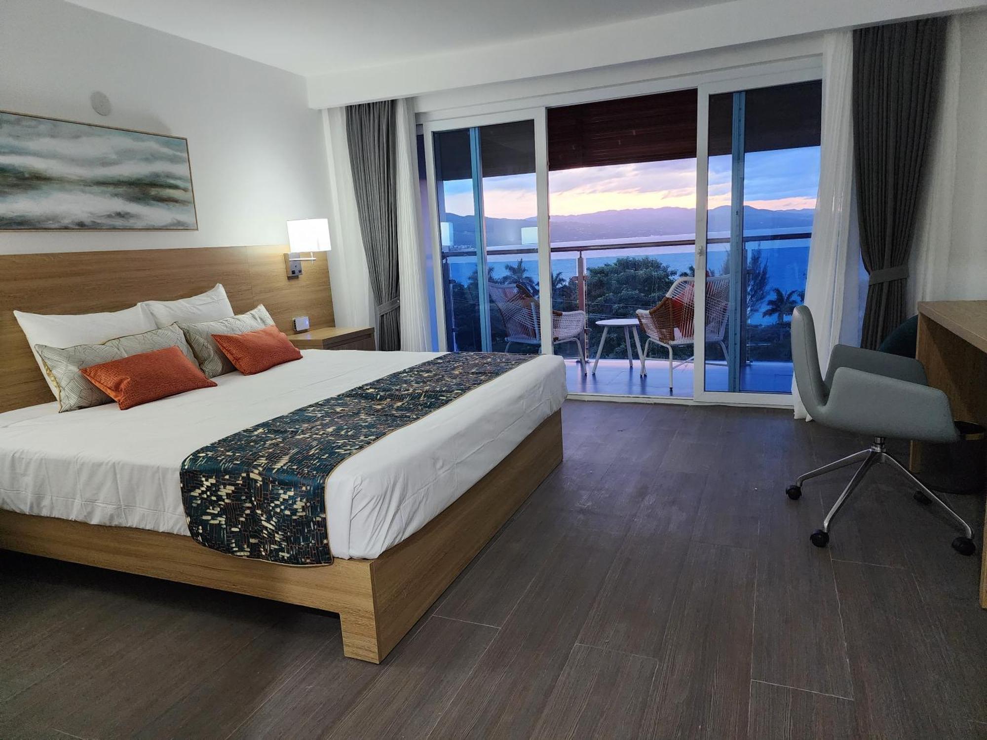 Hotel 39 Jamaica モンテゴ・ベイ エクステリア 写真