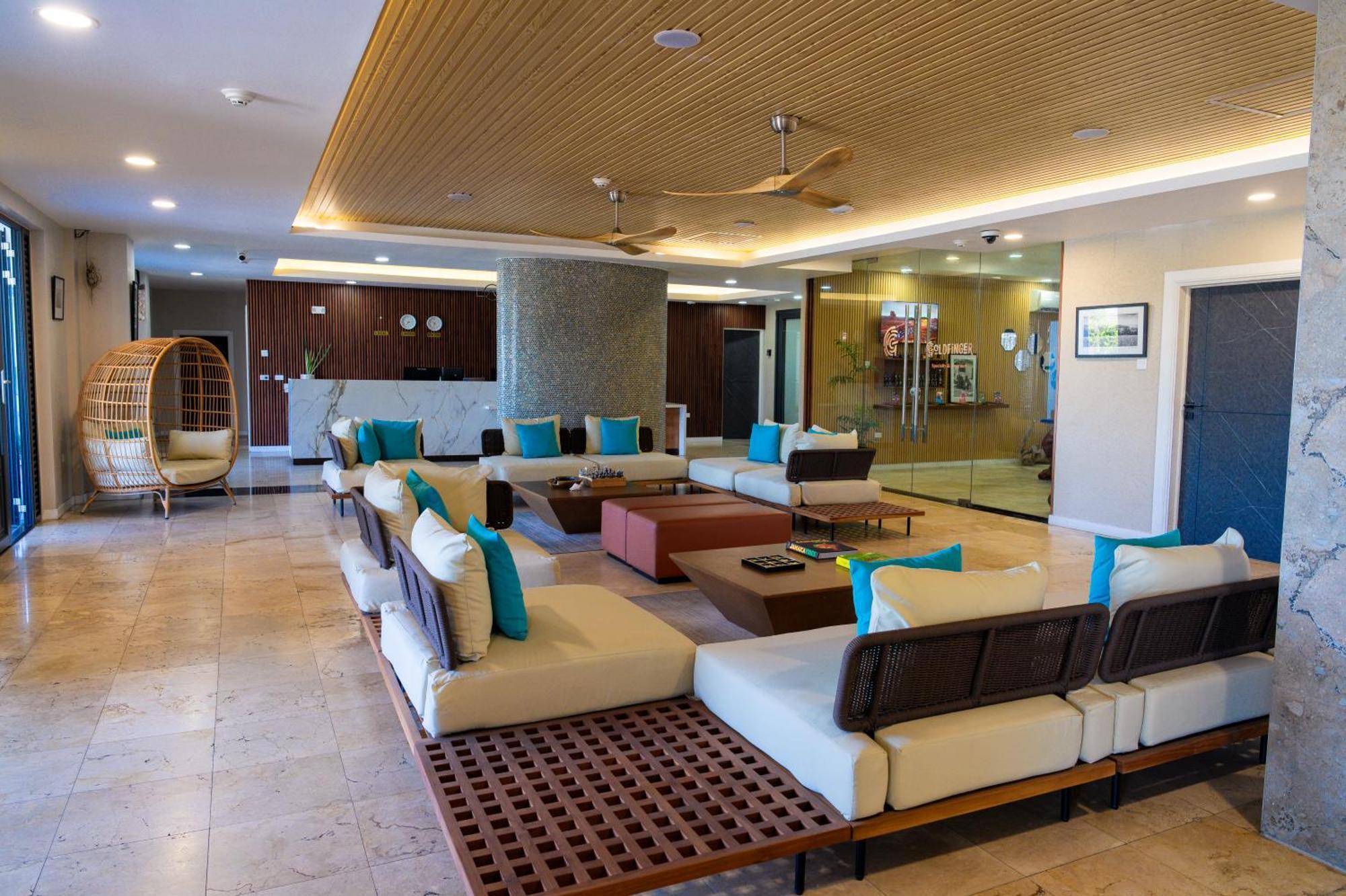 Hotel 39 Jamaica モンテゴ・ベイ エクステリア 写真